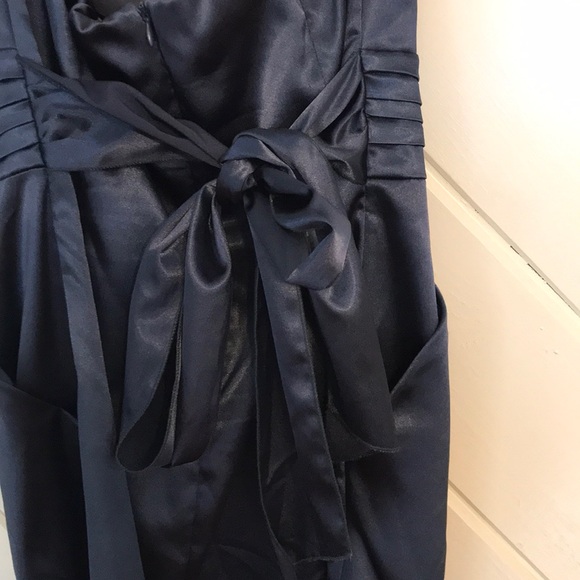 Cute little dress - Picture 4 of 4